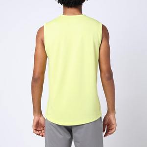 Camiseta sin mangas deportiva personalizada de calidad premium para hombre, camiseta sin mangas para entrenamiento de gimnasio con ajuste excepcional - Product Image 4