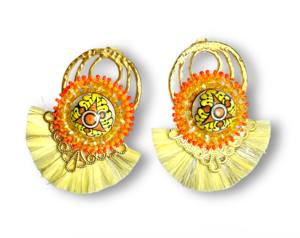 Pendientes de Aro con Cuentas de Latón Amarillo Deruta Hechos a Mano por Artesanos Italianos, Accesorio de Joyería Único y Exclusivo Hecho en Italia - Product Image 1