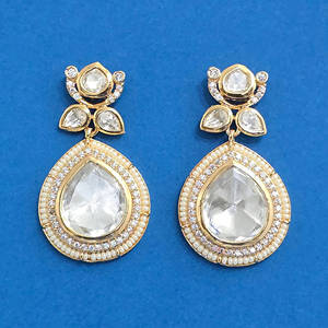 High Quality Fashion Kundan Moti Dangle Earrings Wholesale with Carat Plating - Product Image 2