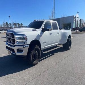 RAM 3500 Laramie 2024 IMPECABLE - Product Image 1