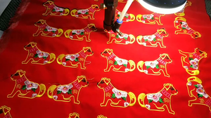 Distributeurs laser CCD machine de découpe laser co2 pour <span class=keywords><strong>broderie</strong></span> artisanat tissu imprimé textile avec alimentation automatique 1810 - Product Image 5