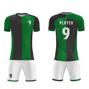 Uniformes de football pour hommes fabriqués au Pakistan Excellente qualité Vêtements d'équipe personnalisables Logo imprimé Design respirant Créez votre propre ensemble - Product Image 6