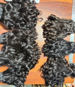 Pelo humano sin procesar indio al por mayor, mechones de doble trama ondulados naturales, textura rizada suave y gruesa, pelo completo de alta calidad - Product Image 2