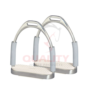 Estribo ecuestre ajustable con diseño ergonómico avanzado, superficie antideslizante y durabilidad mejorada, ideal para entrenamiento - Product Image 5