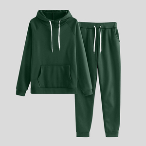 Chándal de alta calidad para hombre con Sudadera con capucha y pantalones Logotipo personalizado Producto de invierno Trajes de chándal para hombre a la venta - Product Image 3