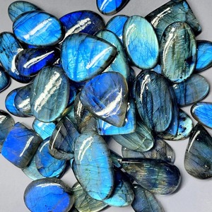 Cabochons de Labradorite Bleue de Haute Qualité Faits à la Main, Pierres Précieuses Naturelles Certifiées par un Certificat Tierce Partie, Effet de Couleur/Feu - Product Image 4