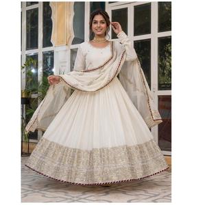 Vestido Anarkali de Seda Chinon con Bordado y Lentejuelas, Nuevo y Más Vendido al por Mayor, para Bodas y Recepciones - Product Image 1