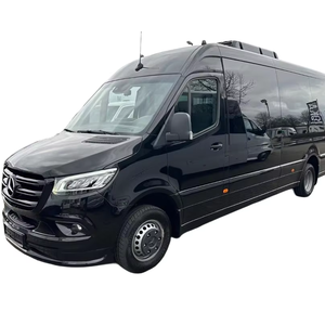 Nuevo Mercedes-Benz Sprinter SUV 2023, transmisión automática, motor turbo, potencia de 140 kW (190 CV), color negro metalizado. - Product Image 1
