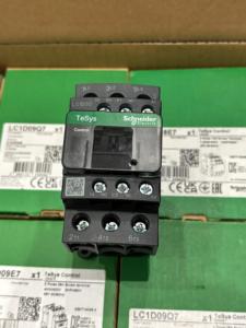 Schneider คอนแทคเตอร์3NO 3P (LC1D32M7) AC-3/AC-3e <= 440V AC 50/60Hz mV & HV คอนแทคแรงดันไฟฟ้าสำหรับ220V 380V AC - Product Image 3