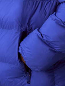 Nuevo diseño de moda Logotipo personalizado Cobalt 100% Nylon con capucha Hombres Chaqueta acolchada Resistente al agua y al viento con bolsillos con cremallera Chaqueta de burbujas - Product Image 6