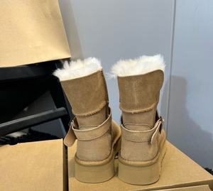 รองเท้าบูทผู้หญิงแบบขายส่ง ดีไซน์เนอร์สั่งทำพิเศษ บุหนังแท้ กันน้ำ หนังแกะแท้ พื้นรองเท้าขนสัตว์กันลื่น รองเท้าบูทข้อเท้า รองเท้าสำหรับใส่ในหิมะ - Product Image 3