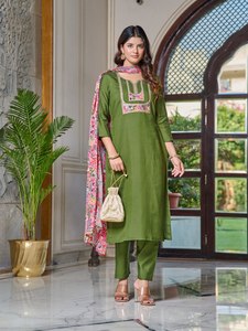 2024 New Indian <b>Women's</b> <b>3</b>-<b>Piece</b> Embroidered Kurti Dress Hot Selling Party <b>Suit</b> at Wholesale Price by Indian Exporter - Product Image 2