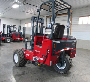 Oferta Exclusiva de Subasta para Montacargas Montados en Camión M55 2014 con Capacidad de Carga de 5500 Libras - Product Image 3