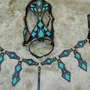 Premium Seasonal Horse Tack Set Luxury Western Headstall Collar de pecho para caballo de tiro completo Equipo ecuestre de alta calidad - Product Image 1