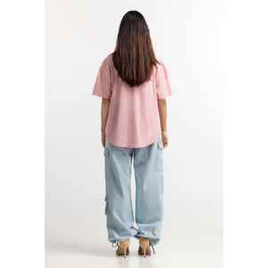 เสื้อยืดผู้หญิงทรงเข้ารูป สีชมพู ผ้าฝ้าย 100% ไซส์ XS-XL ระบายอากาศได้ดี รุ่นพื้นฐาน WM-KTP-SS24-011 ความยาวสั้น ผ้าถักย้อมสีพื้น - Product Image 3