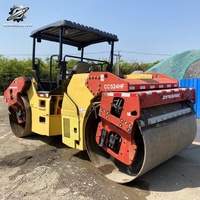 Compacteur routier Dynapac CC524HF d'occasion, poids de travail 12,7 tonnes, double tambour vibrant, marque suédoise d'origine, compacteur intermédiaire