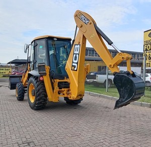 Nouvelle chargeuse-pelleteuse compacte JCB 3CX, best-seller, avec moteur diesel 4x4 et pompe haute performance, à vendre - Product Image 6
