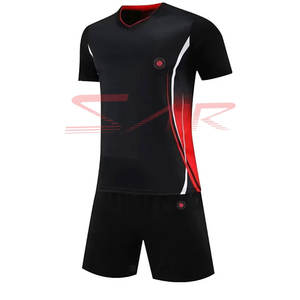 Ensembles de vêtements de football à séchage rapide pour hommes uniformes de sport de football bon marché fabriqués au Pakistan uniformes d'équipe de fabrication - Product Image 2