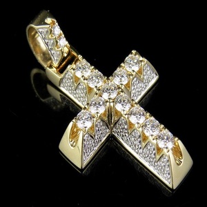 Nuevo diseño de lujo S925 plata chapada en oro corte redondo Moissanite diamante Hip Hop estilo Cruz colgante para mujer - Product Image 1