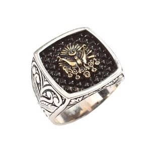 Bague pour homme en argent sterling 925, style hip-hop géométrique, avec emblème d'écusson gravé, sertissage invisible, pour usage quotidien - Product Image 1