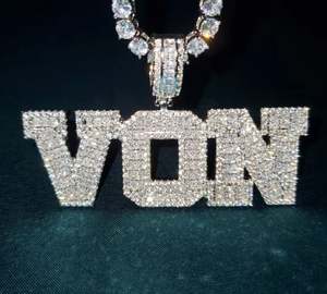 Personnalisé Glacé Varsity Initiale Nom Hip Hop Classique Bling-Bling Style Garçons Filles Diamant Mode Pendentifs Alliage Pendentifs Charmes - Product Image 1