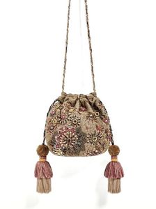 Sac à main unique en forme de carré brodé avec des perles, style bohème, design fantaisie, doublure en gros - Product Image 5