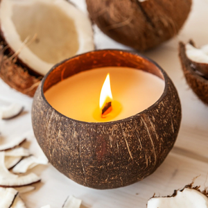 Bougie écologique gravée avec logo personnalisé dans un petit pot de bol en coquille de noix de coco pour faveurs de décoration de mariage - Product Image 4