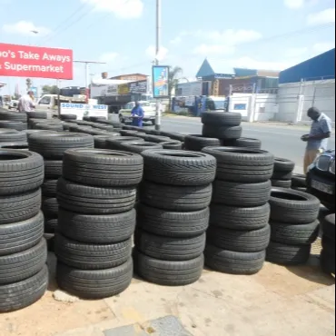 Déchets de pneus entiers/fournisseurs Premium de pneus de voiture d'occasion/acheter des pneus à bas prix