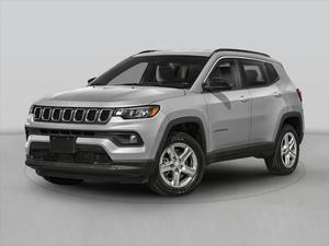 Jeep Compass Latitude 2023 légèrement usagée, en excellent état - Product Image 4