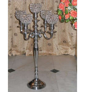 Diseño elegante Bolas de cristal Candelabro de piso de metal para la decoración del hogar y la boda Centros de mesa de cristal chapados en oro - Product Image 4
