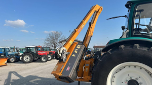 รถแทรกเตอร์ฟาร์มมือสอง FIRST OWNER DIVERSEN P5130 ARBOS P5130 4X4 ปี 2022 สภาพสมบูรณ์ - Product Image 2