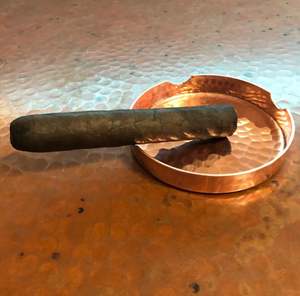 Cendrier vintage élégant en laiton, décor à la maison, comptoir de table, cendrier à cigarettes pour hôtel restaurant, bureau à domicile, intérieur et extérieur - Product Image 5