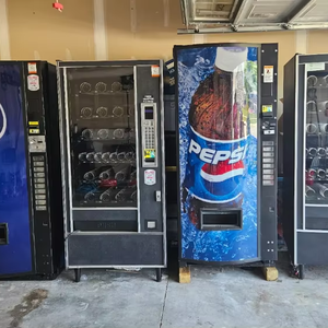 Máquinas Expendedoras Usadas en Buen Estado en Venta, 2 Dispensadores de Alimentos – 2 Dispensadores de Bebidas, Precio Bajo - Product Image 1
