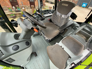 Tracteur agricole CLAAS AXION 880 430 de 2020, 90 CV, avec moteur et boîte de vitesses - Product Image 4