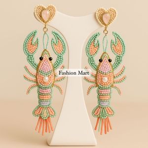 ต่างหูประดับมุกและลูกปัดรูปกุ้งล็อบสเตอร์สีแดงทอง ทำด้วยมือ - Product Image 2