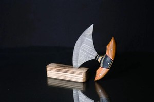 Damascus Steel Carbon Steel Alaskan Ulu <b>Knife</b> Wooden Stand Custom Forged <b>Slicing</b> Kitchen Handmade OEM Professional Ambidextrous - Product Image 5