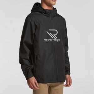 Chaqueta Bomber SummitShield de Mezclilla Transpirable para Invierno, un Estilo Distintivo y Protección Contra los Elementos Más Hostiles - Product Image 3