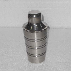 Shaker de barman à cocktail moderne en acier inoxydable couleur or Shaker à cocktail et martini pour accessoires de bar d'hôtel faits à la main - Product Image 3