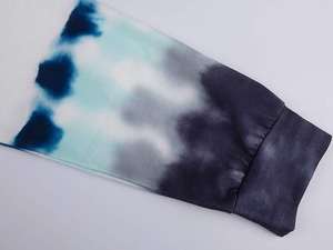 Survêtement élégant Tie Dye pour les femmes Vêtements de sport confortables parfaits pour l'entraînement de course à pied et les vêtements de mode décontractés - Product Image 6