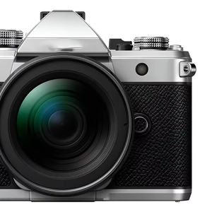 Cámara Micro Cuatro Tercios sin Espejo Plateada con Resolución 4K, Zoom Óptico y Soporte para Tarjeta SD - Product Image 1