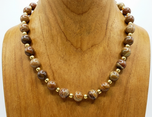 Collar de Cuentas de Jaspe de Agua Dulce con Cristales, Plata Tibetana y Oro, de 18 Pulgadas, para Mujer, Hecho a Mano, Geométrico, Moderno y Natural, de Rudra Gems - Product Image 4