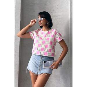 Blouse en crochet à manches courtes pour femme Topshow, motif à carreaux rose brut, vente en gros - Product Image 5