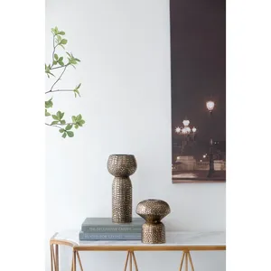 Vase à fleurs en métal moderne exclusif fait à la main affichage décoratif tendance pour les maisons et les bureaux fabriqués par Zahid exporte un vase à fleurs - Product Image 5