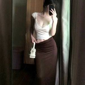 Ensemble haut court et jupe en tricot sexy à col en V pour femmes, vêtements d'été - Product Image 2