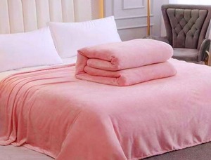 ผ้าห่มเครื่องนอนโรงแรมมีความยืดหยุ่นในการให้บริการสำหรับผู้ซื้อจำนวนมากด้วยวัสดุโพลีเอสเตอร์ - Product Image 5