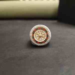 Anillo de Compromiso Unisex de Moissanita de Diseño Moderno con Baño de Oro de 18K, Joyería de Moda - Product Image 2