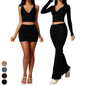 Vente en gros d'ensembles de yoga décontractés pour femmes vêtements d'entraînement à séchage rapide hauts de sport en V profond - Product Image 5