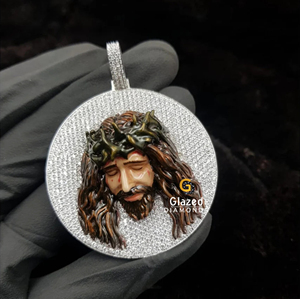 Colgante de Lujo Estilo Hip Hop con Diseño 3D de Dibujos Animados en Plata de Ley 925 y Diamantes Moissanita de Corte Brillante Redondo con Claridad VVS - Product Image 1