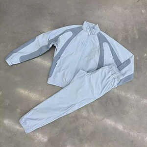 Conjunto Deportivo Cortavientos Personalizado con Cremallera Completa para Hombre, Transpirable, Ligero, de Nailon Tejido con Protección Contra el Viento - Product Image 6