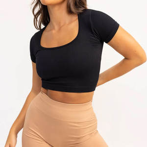 เสื้อยืดครอปสำหรับผู้หญิงลำลองชุดกางเกงขาสั้นไซส์ใหญ่พิเศษตกแต่งวินเทจทำจากผ้าเฟรนช์เทอร์รี่ใส่ไปยิมฟิตเนสครอปเหนือเข่า - Product Image 4